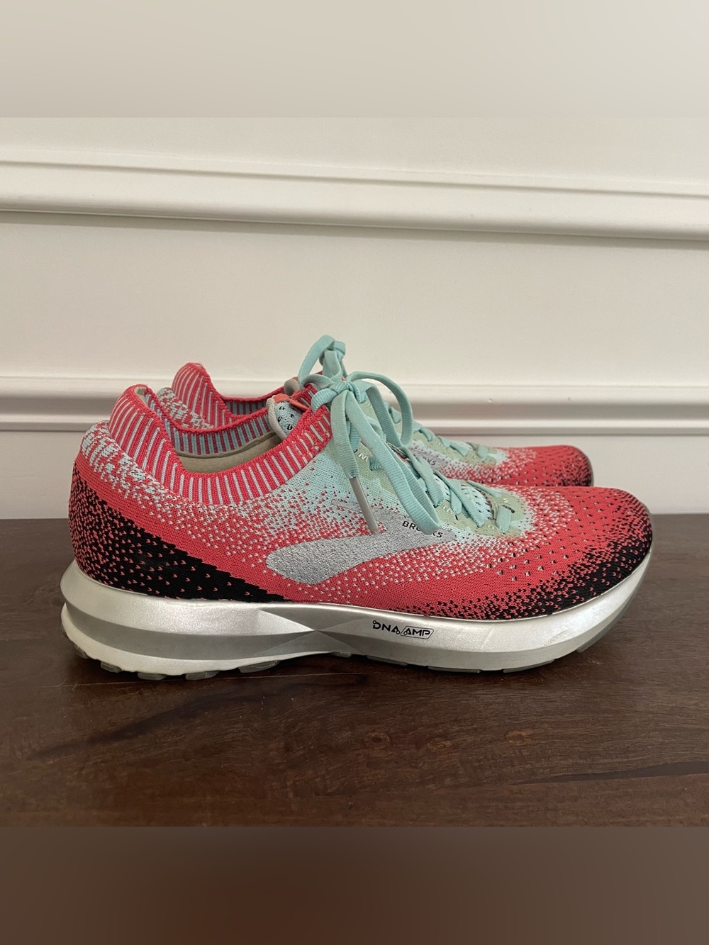 Brooks Women’s Levitate 2 Running Shoes